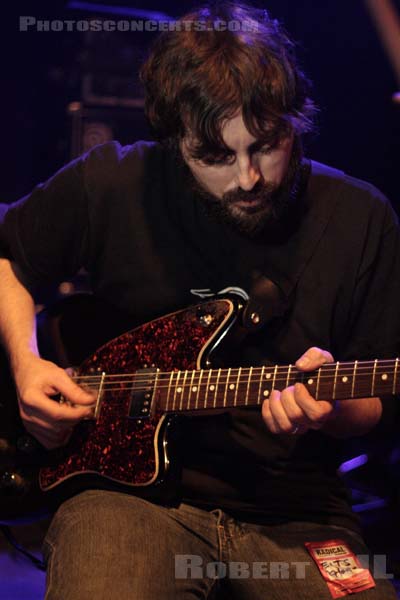 EXPLOSIONS IN THE SKY - 2007-02-27 - PARIS - Trabendo - 